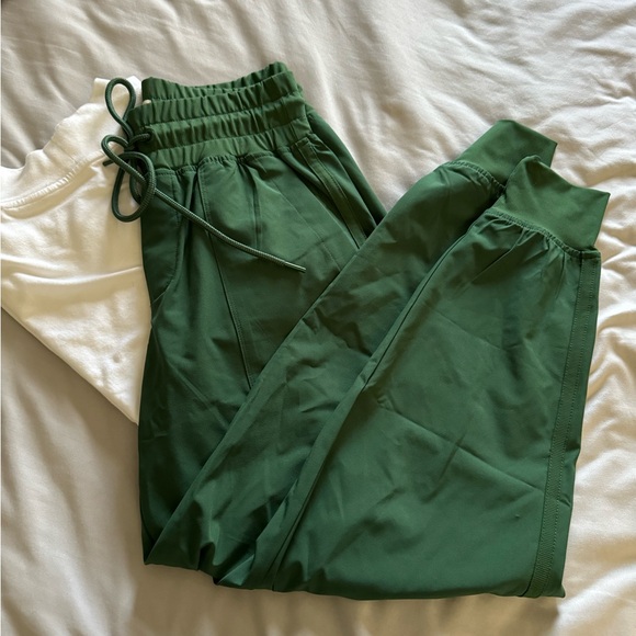 Lou & Grey wanderweave joggers - Picture 2 of 3